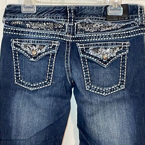 Y2K Maurices Premium Low Rise Bootcut Jeans, bedazzled, size 7/8 - Picture 2 of 11